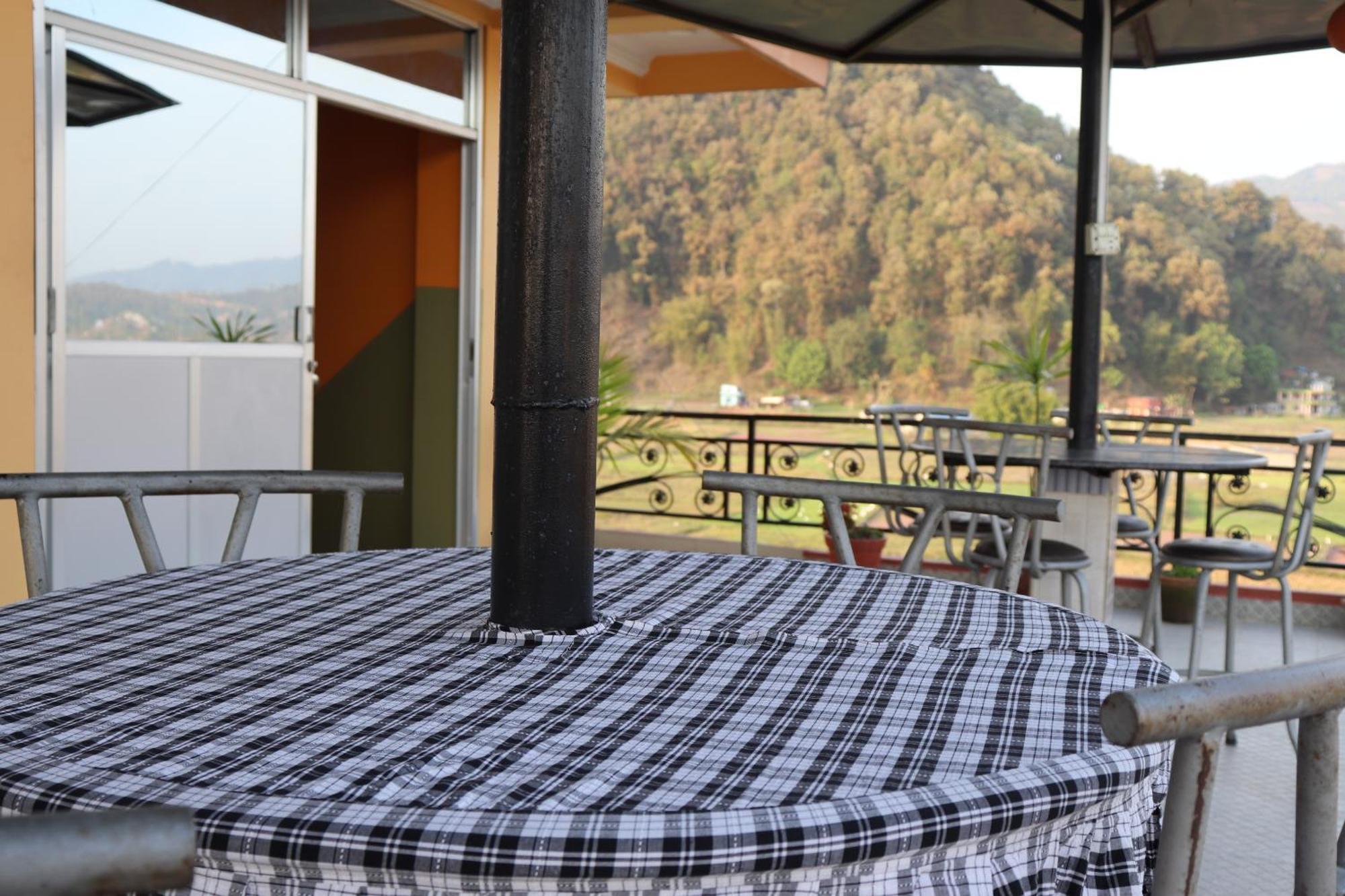 Hotel Young'S Stupa Ranipauwa Zewnętrze zdjęcie