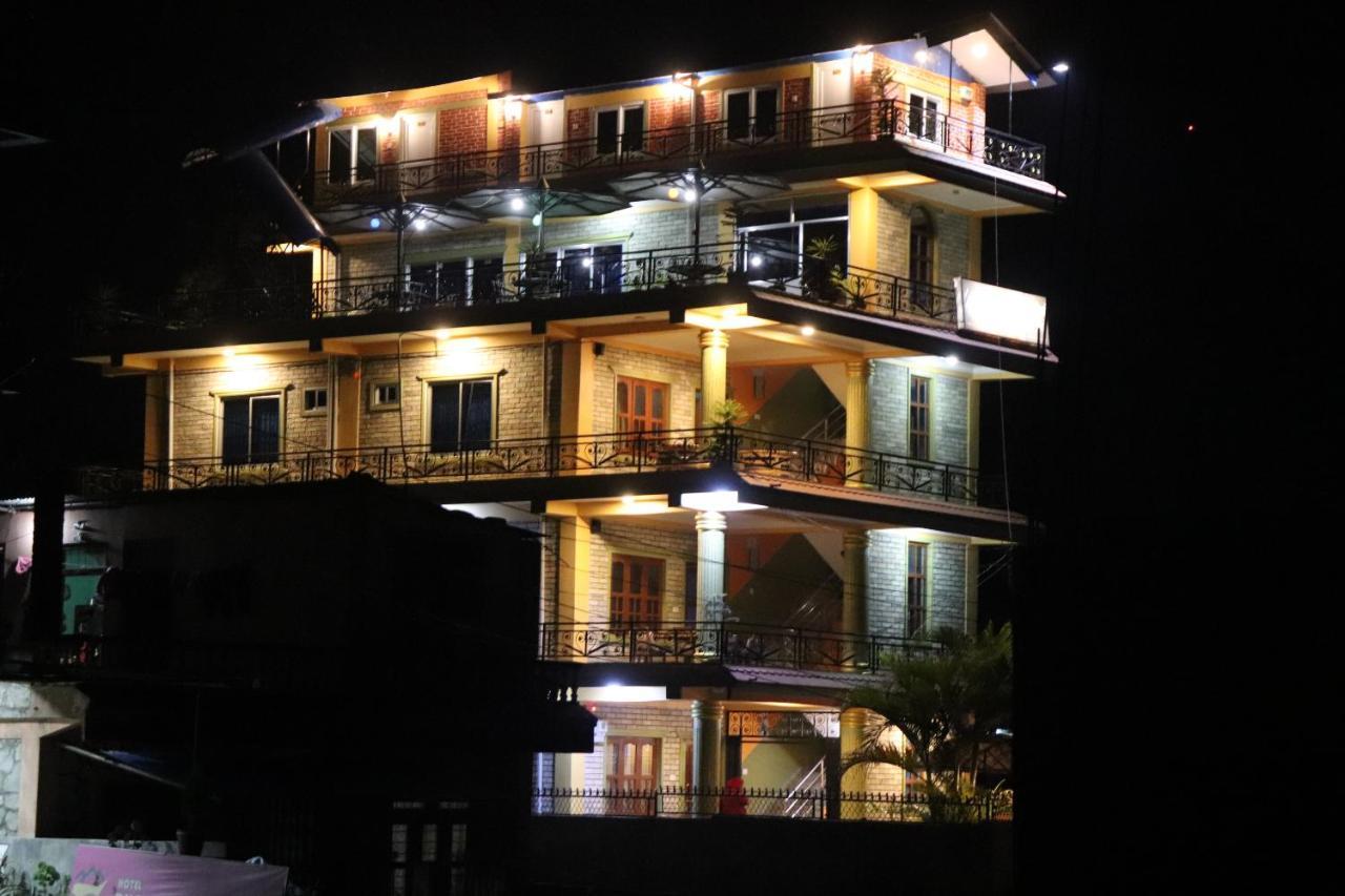 Hotel Young'S Stupa Ranipauwa Zewnętrze zdjęcie
